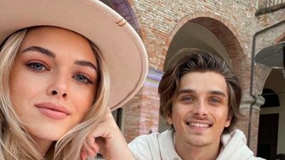 8 Potret Cantik Kekasih Pembalap Luca Marini yang Bersinar di MotoGP Mandalika