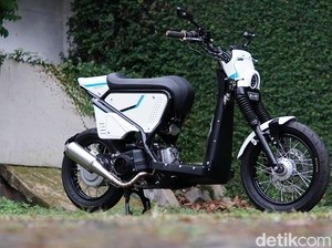 Skutik Sangar! Modifikasi Motor Matic Suzuki Address Jadi Flat Tracker