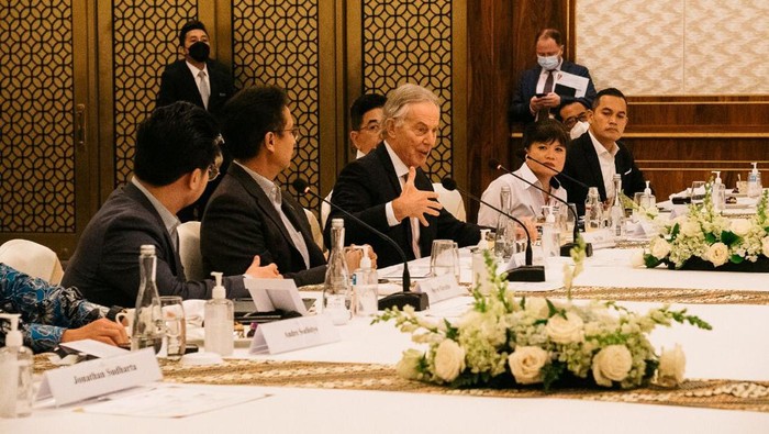 Tony Blair Bergabung dengan Advocacy Caucus B20 Indonesia Tony Blair bergabung dengan International Advocacy Caucus B20 Indonesia. Kerja sama itu dilakukan sebagai upaya pemulihan global akibat pandemi.