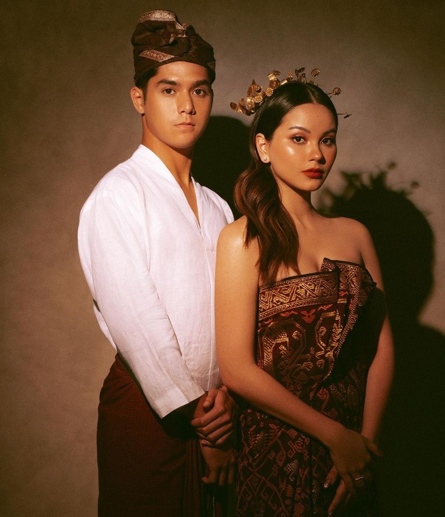 Al Ghazali dan Alyssa Daguise memang sudah cukup lama berpacaran. Kemesraan mereka pun sering jadi sorotan. Baru-baru ini muncul kabar bahwa pasangan tersebut sudah meresmikan hubungan Foto: Instagram @alghazali7