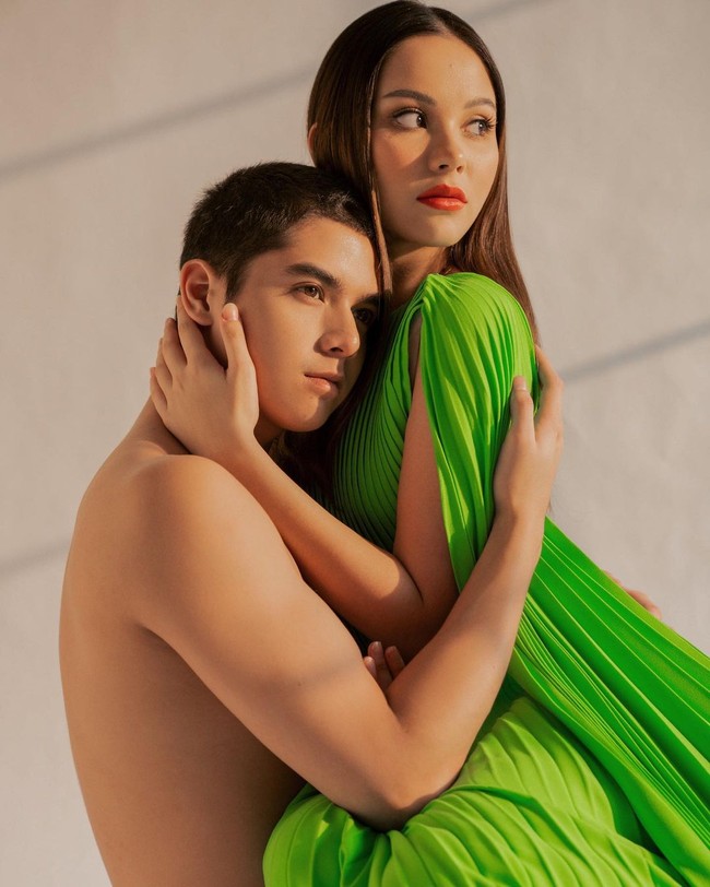 Al sendiri juga sudah buka suara mengenai kabar itu. Artis yang dikenal sebagai musisi dan aktor tersebut mengelak sudah melakukan nikah siri.Foto: Instagram @alghazali7