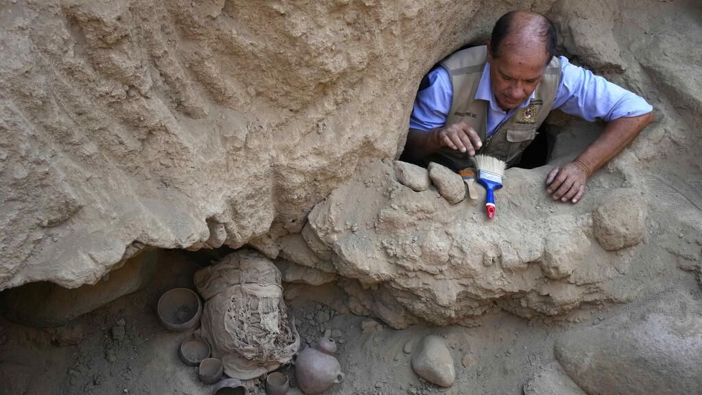 Arkeolog Peru Temukan 14 Mumi Berusia 1.000 Tahun