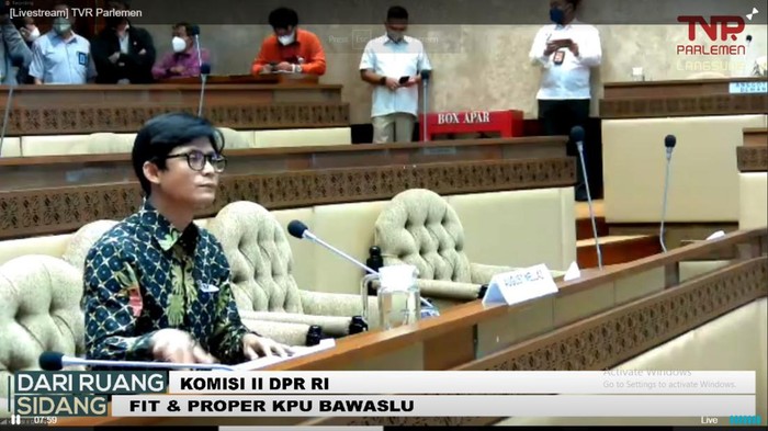 Calon anggota KPU August Mellaz
