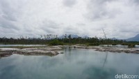 Lokasi ini memang belum jadi destinasi wisata resmi yang diakui oleh pemkot Singkawang. Namun sudah banyak wisatawan yang ke sini buat foto-foto, bahkan pre-wedding karena lokasinya yang eksotis. (Wahyu Setyo Widodo/detikTravel)