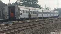 Jalur kereta api lokal ini ditargetkan rampung tahun 2023 mendatang. 