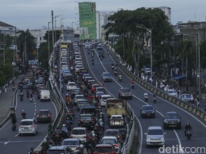 Anies Ungkap Penyebab Kemacetan Jakarta Turun Dalam 5 Tahun Terakhir