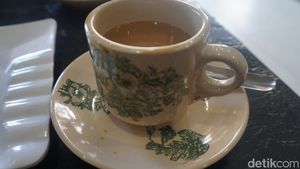 Foto Lotus Kopitiam, Tempat Ngopi Murah di Singkawang