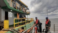 Tidak tanggung-tanggung, kapal dengan kapasitas besar itu mampu mengangkut 1500 kubik pasir saat beroperasi. Untuk memenuhi muatan, hanya butuh waktu 6 jam.