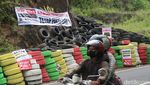 Ratusan Ban Warna-warni Terpasang di TKP Laka Maut Bantul