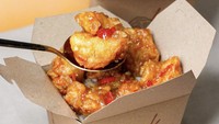 GO-BAN Takeout terkenal sebagai pelopor spicy orange chicken. Menunya ada spicy orange chicken, honey cashew shrimp, general tso, dan spicy mala chicken. Harga per porsi kecil mulai dari Rp 49.500. Kamu bisa menemukan gerainya di Senopati, Kuningan, BSD, hingga Fatmawati. Foto: goban.takeout