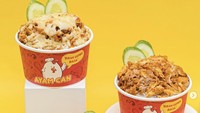 Penggemar ayam geprek bisa puaskan selera di Ayam Can. Menu andalannya, Nasi Ayam Can yang level kepedasannya bisa pilih sampai 10. Lalu ada Nasi Ayam Cajum, Nasi Ayam Gemoy, dan aneka pelengkap seperti terong geprek dan jamur crispy geprek. Ayam Can berlokasi di Cengkareng. Foto: ayamcan.id