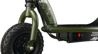 Jeep kini memiliki skuter listrik baru yang disapa Jeep RX200 hasil kolaborasi dengan Razor. Foto: doc. Jeep/Razor/motortrend