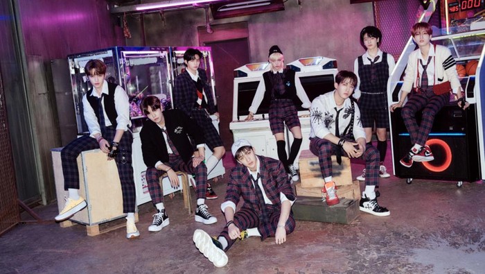 Stray Kids