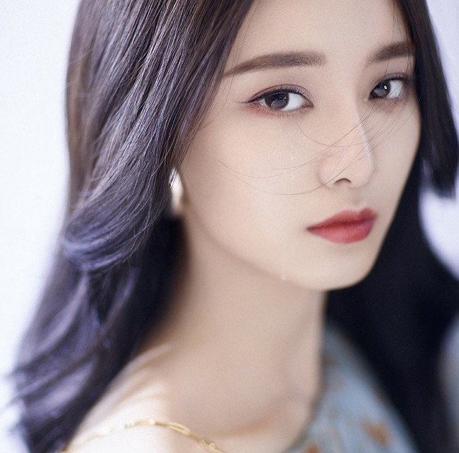 Gagal debut lewat Produce Camp, Xu Yiyang merilis lagu berjudul Listen. Di tahun 2020, dia juga menjajal dunia akting dan membintangi drama Cina Airbenders. Foto: dok. Instagram @lt_xuyiyang