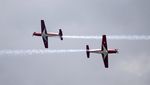 Aksi Akrobatik Pesawat di Singapore Airshow