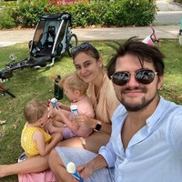 Artis lain yang pernah pindah ke Australia untuk ikut dengan suami adalah Marissa L Nasution. Wanita yang dikenal sebagai VJ MTV tersebut sempat menetap di sana setelah menikah dengan Warren Conrad. Namun kini ia dan keluarga tinggal di Singapura.Foto: Instagram