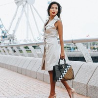 Sejak menikah dengan seorang konsulat asal Ekuador, Shanty pilih ikut untuk menetap di tempat suami bertugas di Hong Kong. Meski jauh dari Tanah Air, wanita 42 tahun itu bisa dibilang masih cukup aktif bermusik. Baru-baru ini mengeluarkan single Love is (Deja Vu). Foto: Instagram