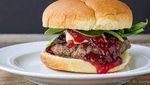 10 Burger Ini Punya Isian Aneh yang Bikin Ragu untuk Melahapnya