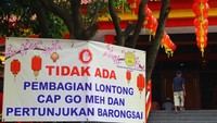 Pengurus klenteng setempat meniadakan perayaan Cap Go Meh dan pertunjukan barongsai untuk menghindari kerumunan dan menekan penyebaran virus COVID-19 di kawasan tersebut.