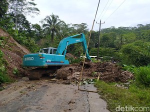 Longsor di Temanggung, Jalan Pingit-Sumowono Terputus