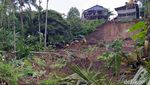 Jalan Terputus dan Listrik Padam Gegara Longsor di Temanggung