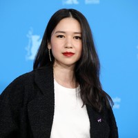 Sayangnya, di tengah euforia tersebut, Laura Basuki yang masih berada di Berlin diterpa kabar duka. Ayah mertuanya ayah atau ayah dari Leo Sandjaja, Gani Sandjaja, meninggal dunia pada Senin (14/2/2022). Ia sempat mengunggah foto berlatar hitam putih sang ayah mertua bersama putra Laura Basuki, Owen Sanjaya. Rest in peace pa, tulisnya di Instagram Story. (Foto: Getty Images/Sebastian Reuter)