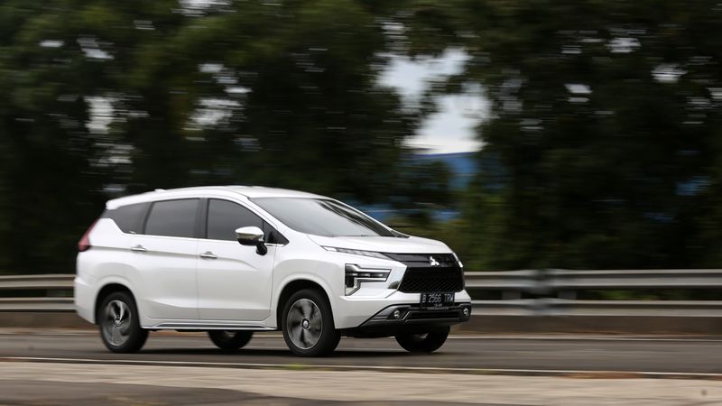 Ototest komparasi Toyota Avanza vs Mitsubishi Xpander