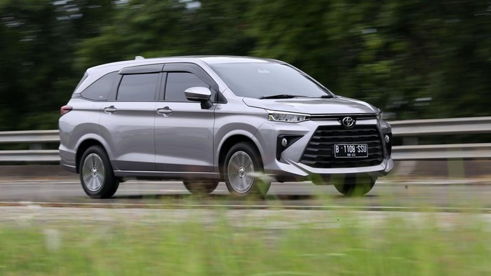 Ototest komparasi Toyota Avanza vs Mitsubishi Xpander