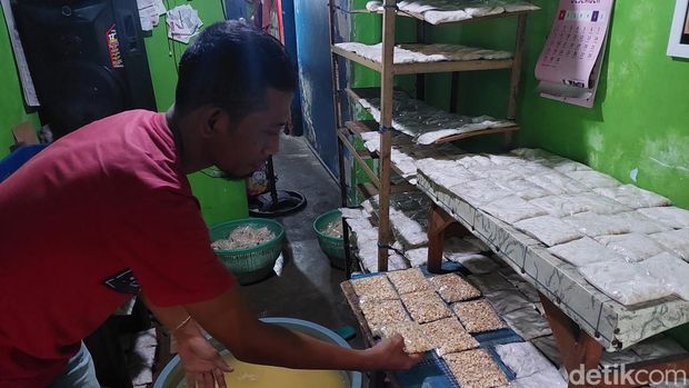 perajin tempe di surabaya