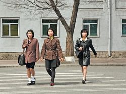 Potret Perbandingan Korsel dan Korut yang Beda Banget