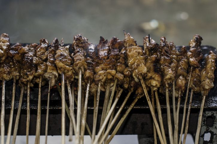Dibuat dari Daging Kambing Muda, Racikan Sate Kambing Tegal dan Solo Unik Lezatnya
