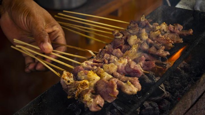 Dibuat dari Daging Kambing Muda, Racikan Sate Kambing Tegal dan Solo Unik Lezatnya