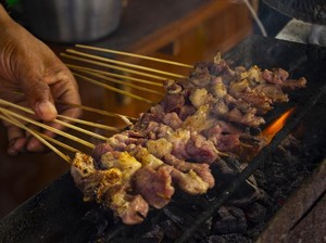 Cara Bikin Sate Daging Kurban Lengkap Variasi Bumbunya