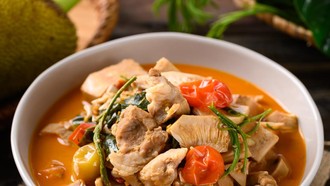 Resep Sayur Nangka Muda Bumbu Merah yang Pedas Sedap