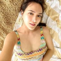 Shandy Aulia Santai di Pantai, Dipuji Masih Seperti Remaja