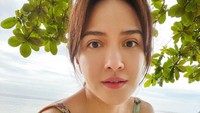Shandy Aulia dipuji bak remaja karena penampilannya yang awet muda. Foto: Instagram Shandy Aulia