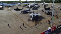 Pameran kedirgantaraan Singapore Airshow 2022 terlihat sepi di tengah masa pandemi Covid-19, di Changi Exhibition Centre, (15/2/2022). Industri penerbangan menjadi salah satu sektor paling terpukul akibat krisis pandemi global.