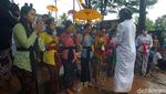 Umat Hindu Ikuti Melasti di Pantai Ngobaran Gunungkidul