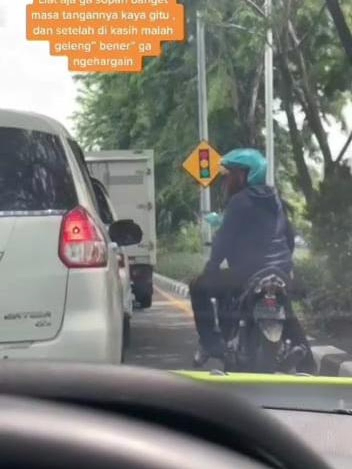 Video viral ketuk kaca mobil