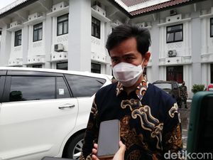 Masih Isoman, Gibran Batal Hadiri Dies Natalis ke-46 UNS Bareng Jokowi