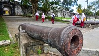Benteng Oranje merupakan cagar budaya nasional sebagai salah satu bukti peninggalan jaman kolonial dan kemasyuran rempah di Indonesia.