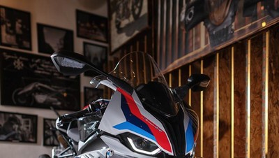 Tampang Moge BMW M 1000 RR yang Dibanderol Rp 1,6 Miliar di Luar Pajak!