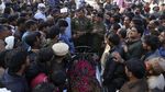 Massa yang Rajam Pria Terduga Bakar Al Quran di Pakistan Ditangkap