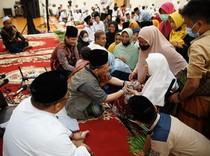 Dorce Gamalama Sempat Hadiri Pengajian Gus Miek Sebulan Sebelum Wafat