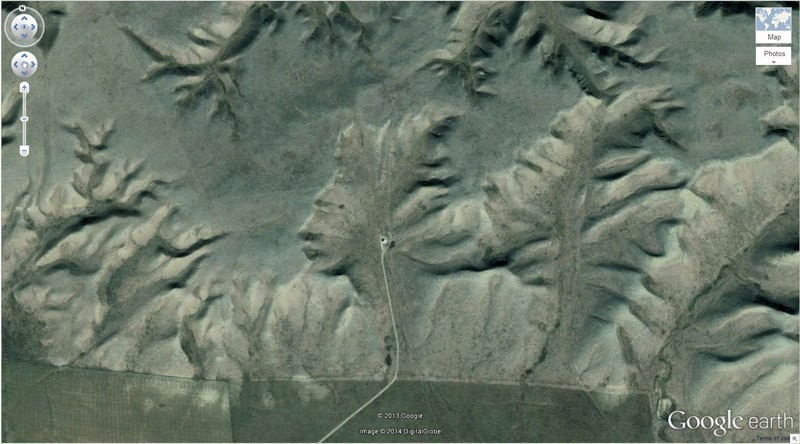 Fotoinet kumpulan potret keren dan aneh di Google Earth