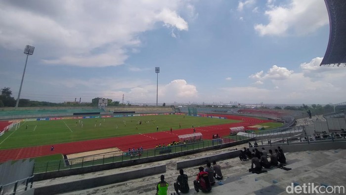 Gresik United melawan Persigo Gorontalo dalam 
laga pembuka Grup U, babak 32 besar Liga 3 Nasional. Gresik kalah tipis 0-1 dalam laga tersebut.