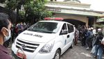 Jenazah Dorce Gamalama Disalatkan di Dalam Ambulans