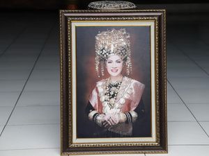 Dorce Meninggal Dunia, Nia Daniaty Kehilangan Sahabat Terbaik