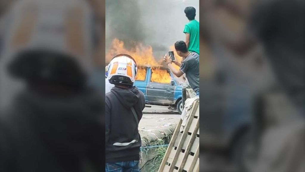 Mobil-Motor Terbakar Bikin Heboh Warga Polman, Pemiliknya Masih Misterius