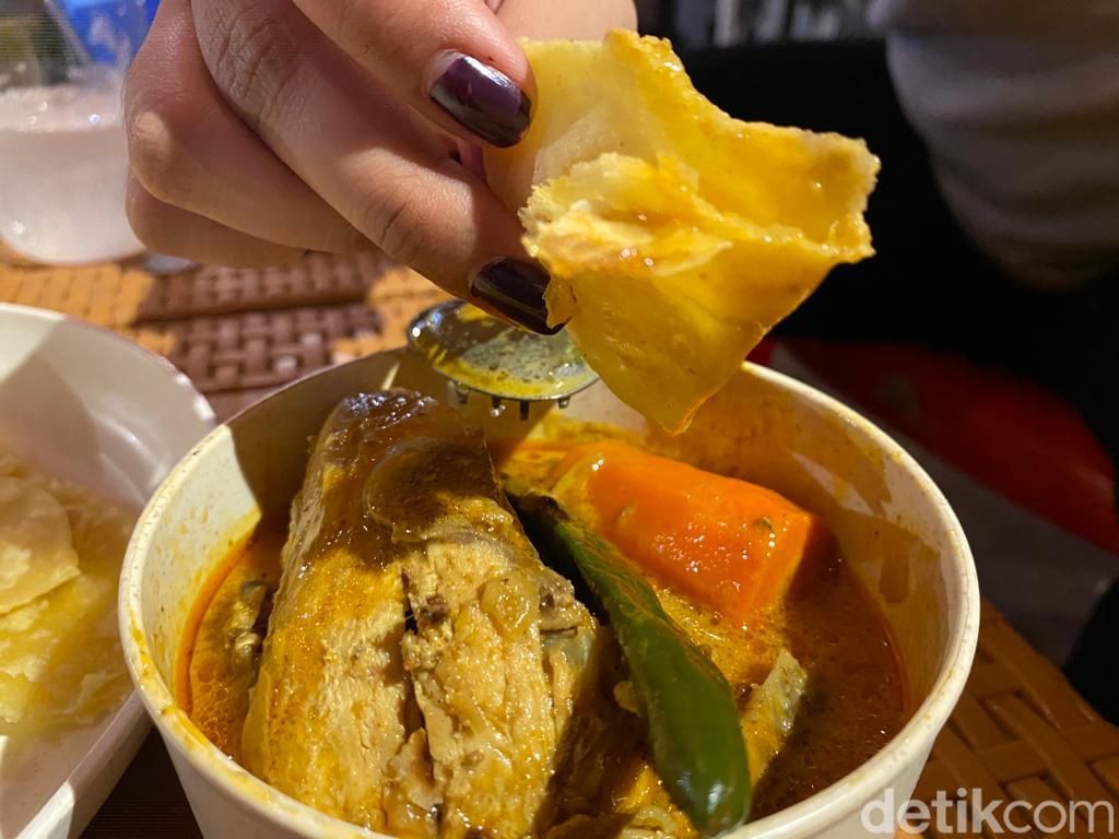 Little Doha : Sedapnya Shakshouka dan Kare Ayam ala Timur Tengah Ekonomis